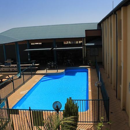 Ningaloo Club Backpackers Hostel Coral Bay Kültér fotó