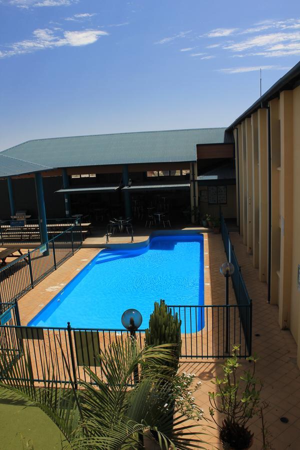 Ningaloo Club Backpackers Hostel Coral Bay Kültér fotó